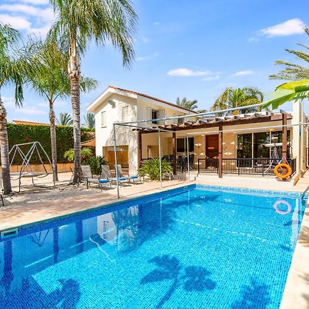 פרבוליה Villa Venus By Ezoria Villas מראה חיצוני תמונה
