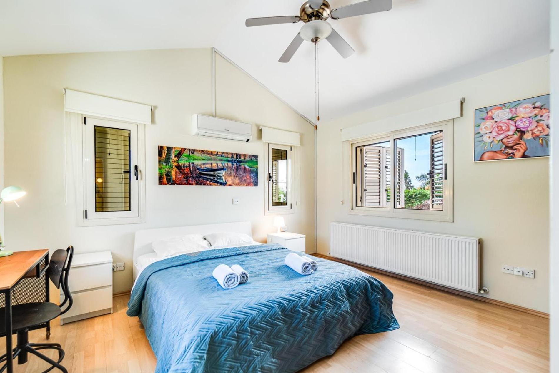 פרבוליה Villa Venus By Ezoria Villas מראה חיצוני תמונה