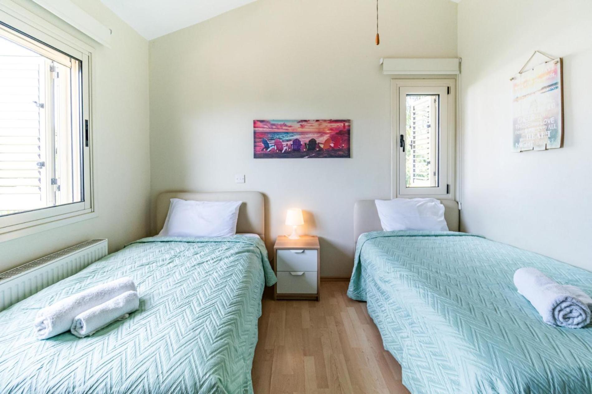 פרבוליה Villa Venus By Ezoria Villas מראה חיצוני תמונה