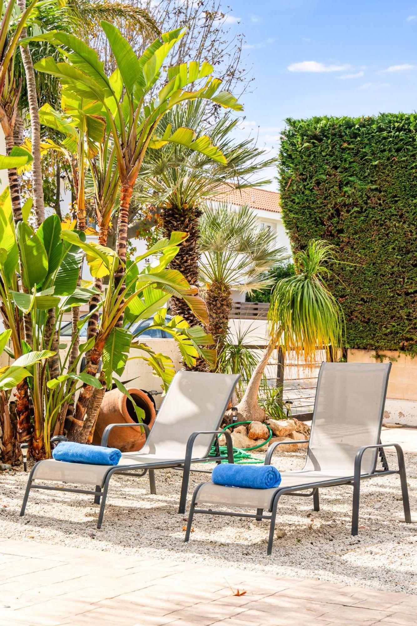 פרבוליה Villa Venus By Ezoria Villas מראה חיצוני תמונה