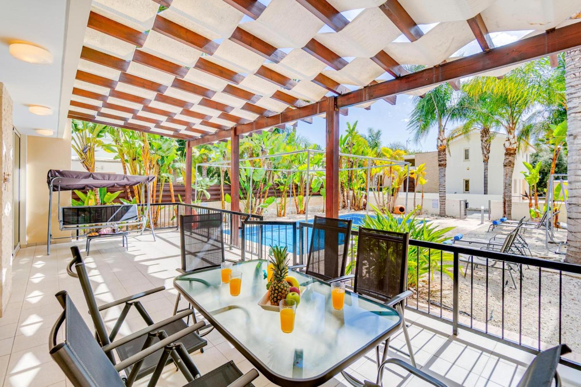 פרבוליה Villa Venus By Ezoria Villas מראה חיצוני תמונה