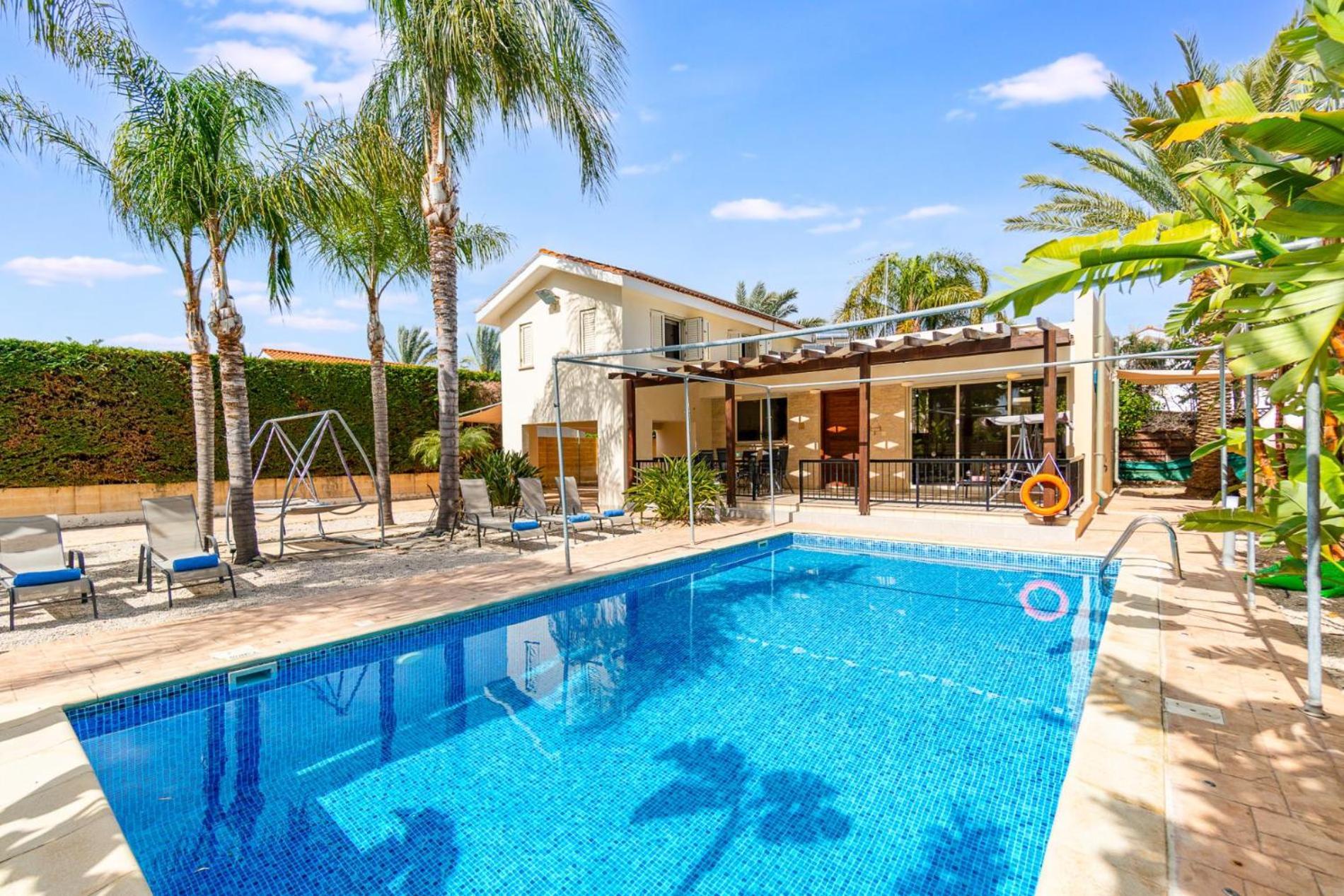 פרבוליה Villa Venus By Ezoria Villas מראה חיצוני תמונה